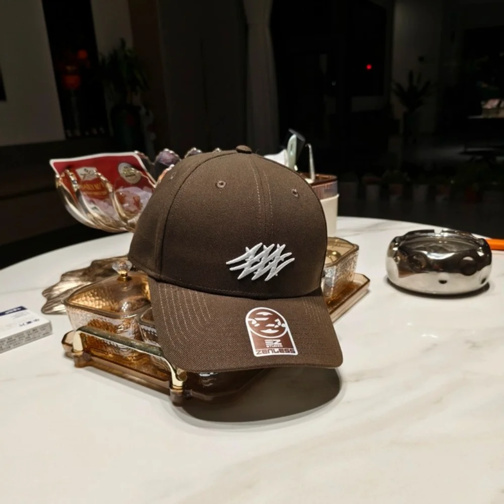 Official Zenless Zone Embroidery Peaked Cap Anime Collectible Accessory for Bag Baseball Hat Quadratic Element Peripheral Gift
Official Zenless Zone Embroidery Peaked Cap Anime Collectible Accessory for Bag Baseball Hat Quadratic Element Peripheral Gift