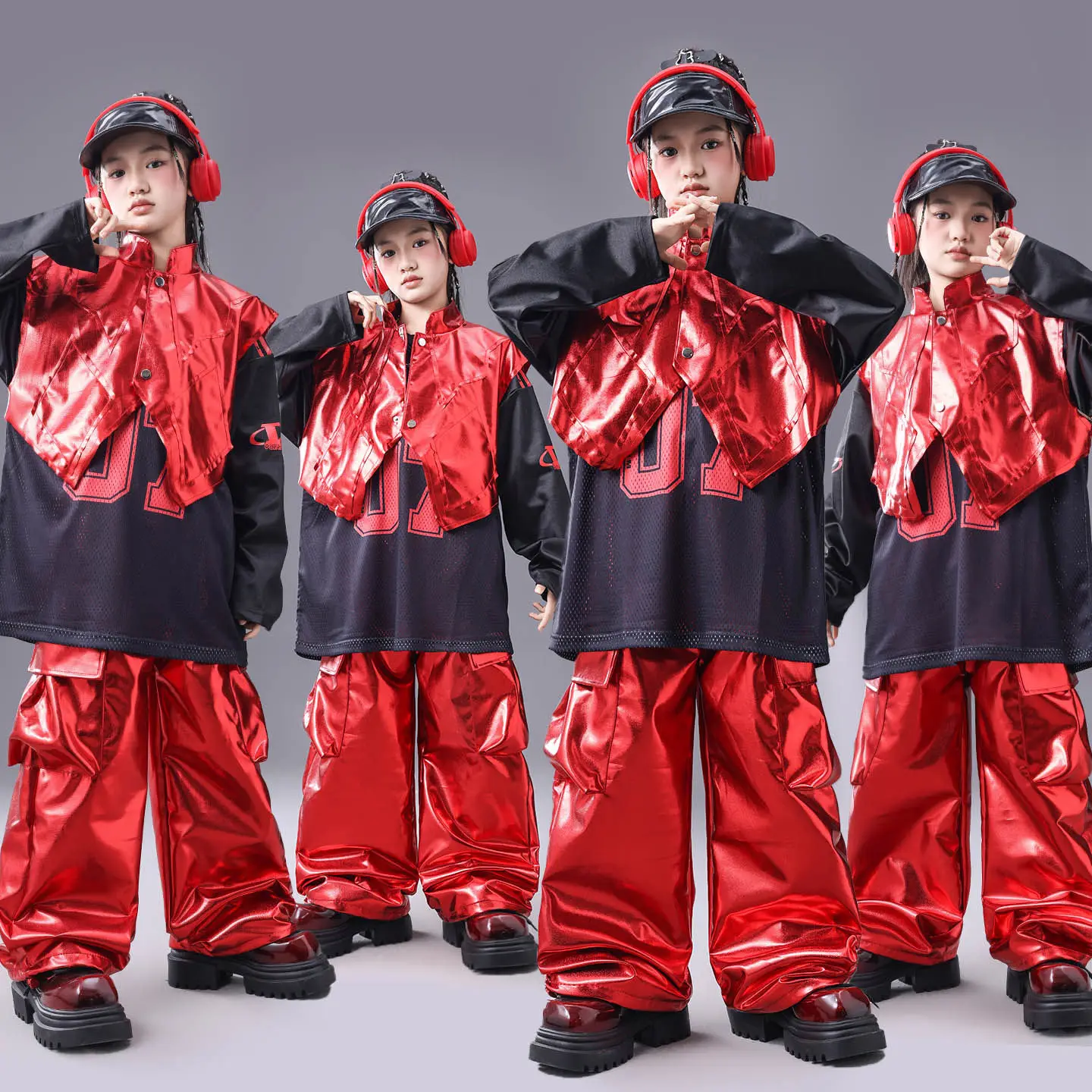 2026 Modern Jazz Dance Performance Costumes For Boys Red Vest Leather Pants Suit Children Hip Hop Dance Rave Clothes DQS21911
2026 Modern Jazz Dance Performance Costumes For Boys Red Vest Leather Pants Suit Children Hip Hop Dance Rave Clothes DQS21911
