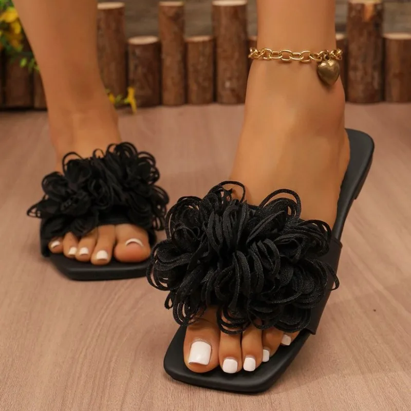 Women Flower Flat Slippers Casual Walking Shoes Female 2026 Summer Fashion Sandals Outdoor Slippers
Women Flower Flat Slippers Casual Walking Shoes Female 2026 Summer Fashion Sandals Outdoor Slippers