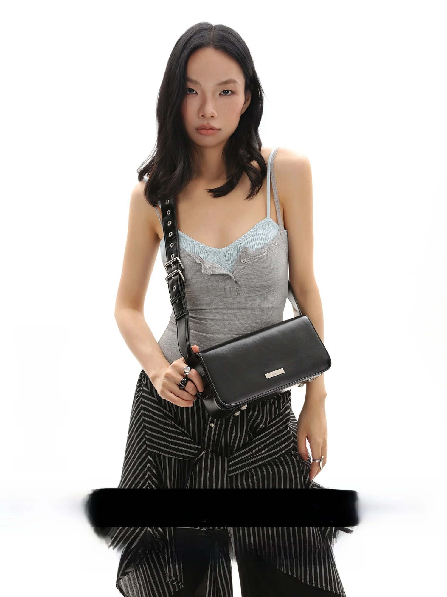 Black Flip-Cover Motorcycle Silver Bar Underarm Crossbody Bag 2-in- JANDRESS Original Montre Small Square Bag
Black Flip-Cover Motorcycle Silver Bar Underarm Crossbody Bag 2-in- JANDRESS Original Montre Small Square Bag