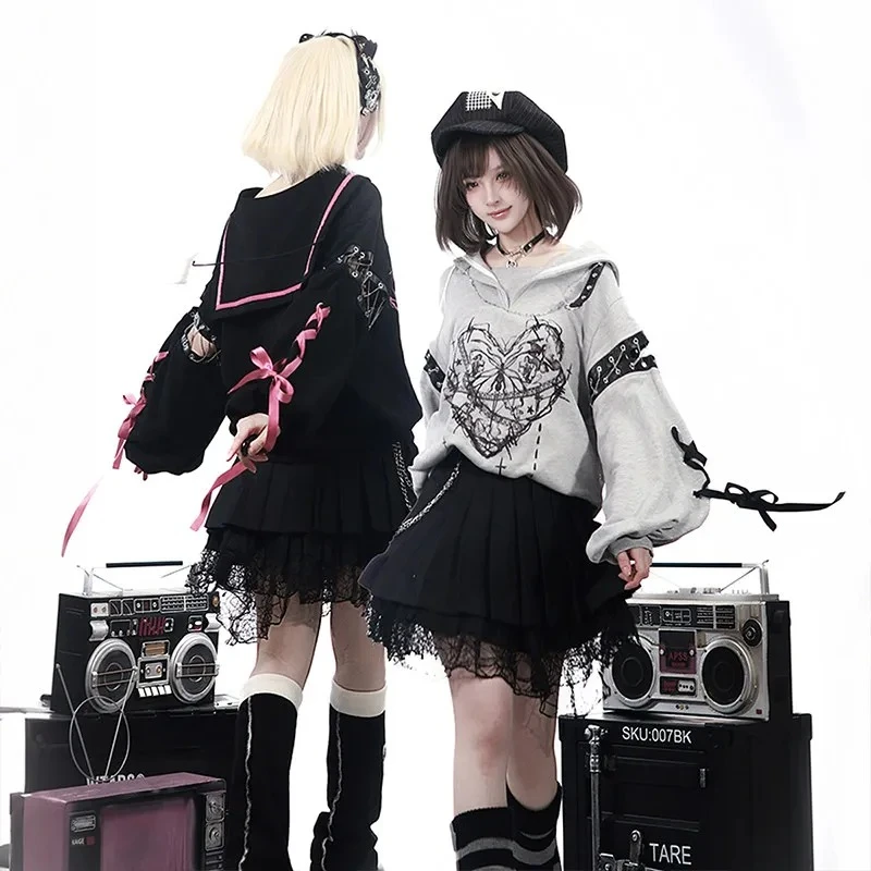 Y2k Cyber Butterfly Preppy Dark Black Subculture Ladies New Loose Long Sleeves Navy Collar Sweatshirt Pleated Skirt 2 Piece Sets
Y2k Cyber Butterfly Preppy Dark Black Subculture Ladies New Loose Long Sleeves Navy Collar Sweatshirt Pleated Skirt 2 Piece Sets