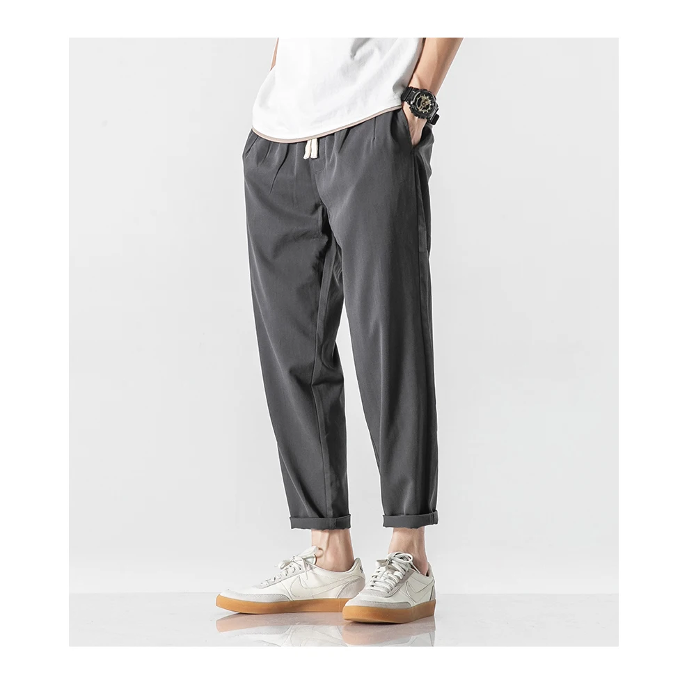 2022 Spring New Pants Men's Loose Straight Casual Pants All-match Trend Thin Drape Black Ice Silk Nine-point Pants
2022 Spring New Pants Men's Loose Straight Casual Pants All-match Trend Thin Drape Black Ice Silk Nine-point Pants