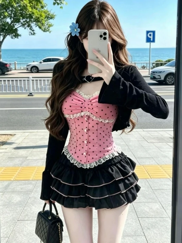 Sweet And Spicy Polka Dot Three-Piece Set Women's Fashion Skirt with Shawl Jacket Puffy Gown Strap Vest Top Short Length
Sweet And Spicy Polka Dot Three-Piece Set Women's Fashion Skirt with Shawl Jacket Puffy Gown Strap Vest Top Short Length