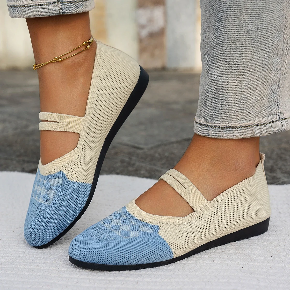 Women Flats Summer Breathable Soft Loafers Trend Elastic Knitted Flats Shoes Women Lightweight Slip on Casual Sneakers Women
Women Flats Summer Breathable Soft Loafers Trend Elastic Knitted Flats Shoes Women Lightweight Slip on Casual Sneakers Women