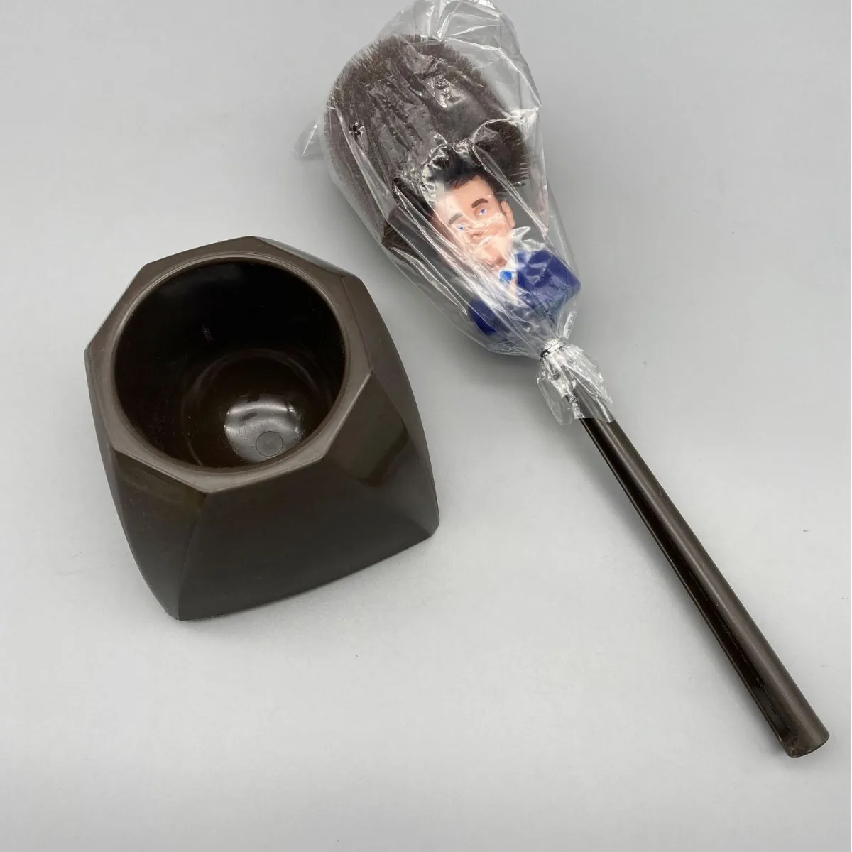 Funny Creative Doll Toilet Brush Novelty Prank Cleaning Brush With Stable Base Household Merchandise Bathroom Cleaning Accessory
Funny Creative Doll Toilet Brush Novelty Prank Cleaning Brush With Stable Base Household Merchandise Bathroom Cleaning Accessory