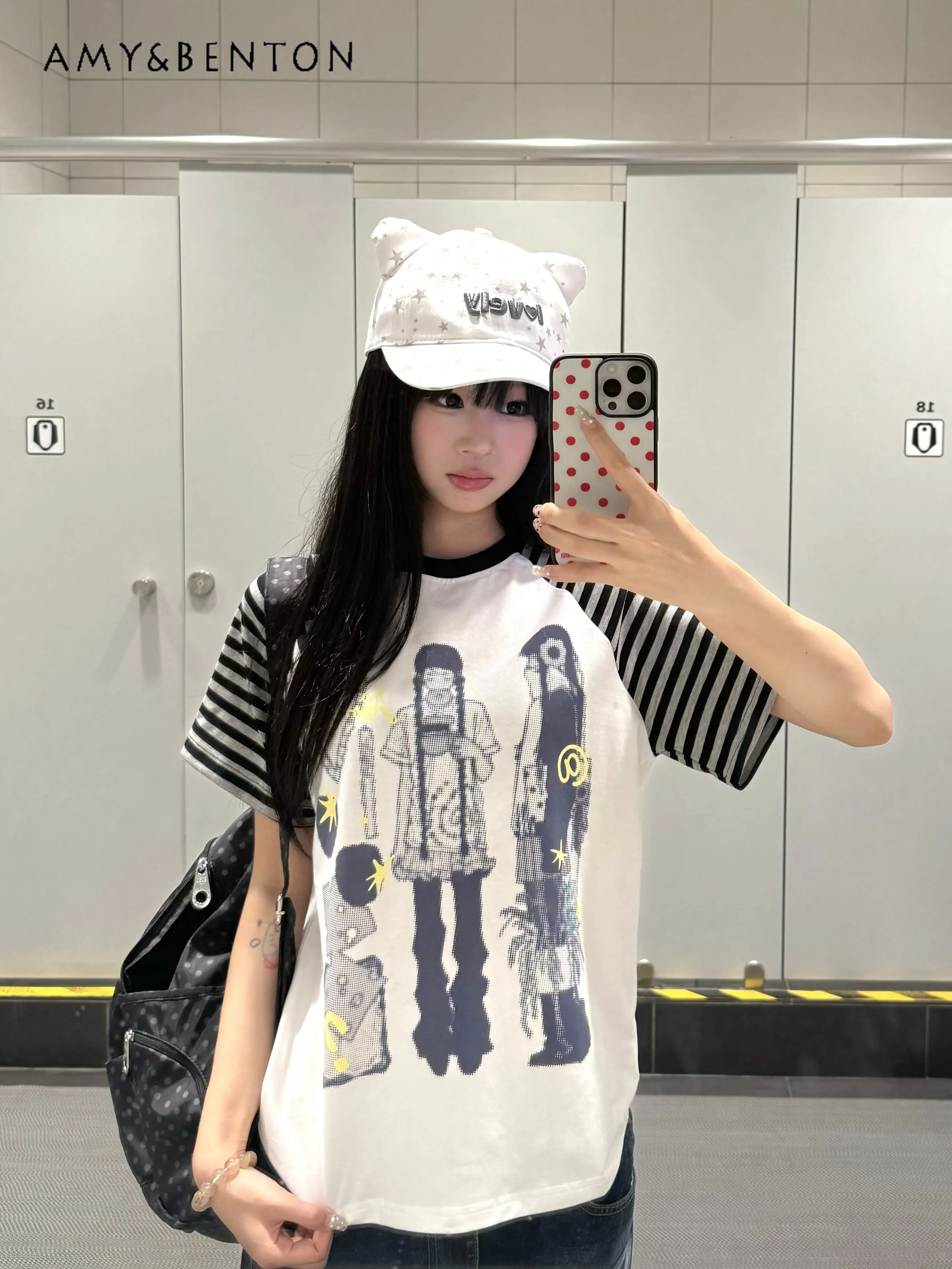 Summer New Japanese Y2K Soft Girl Style Purple Gray Striped Patchwork Cartoon Print Loose Casual Round Neck Short Sleeve T-Shirt
Summer New Japanese Y2K Soft Girl Style Purple Gray Striped Patchwork Cartoon Print Loose Casual Round Neck Short Sleeve T-Shirt