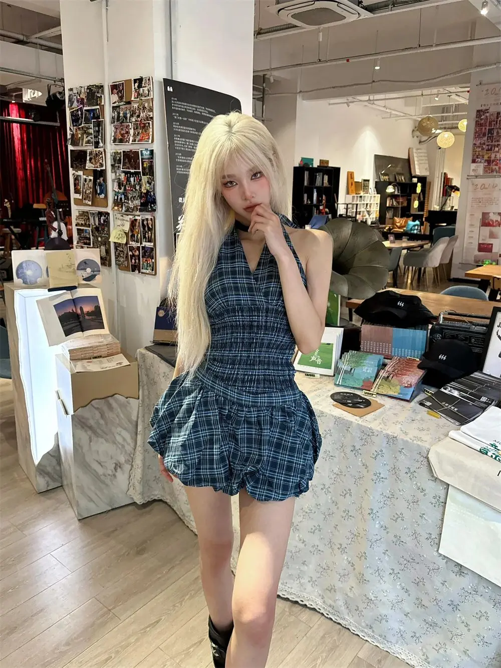 Spicy Girl Slim Plaid Bow Sleeveless Halter Top Summer New Chic High Waist Flower Bud Mini Skirt Two Piece Set Women Outfits
Spicy Girl Slim Plaid Bow Sleeveless Halter Top Summer New Chic High Waist Flower Bud Mini Skirt Two Piece Set Women Outfits