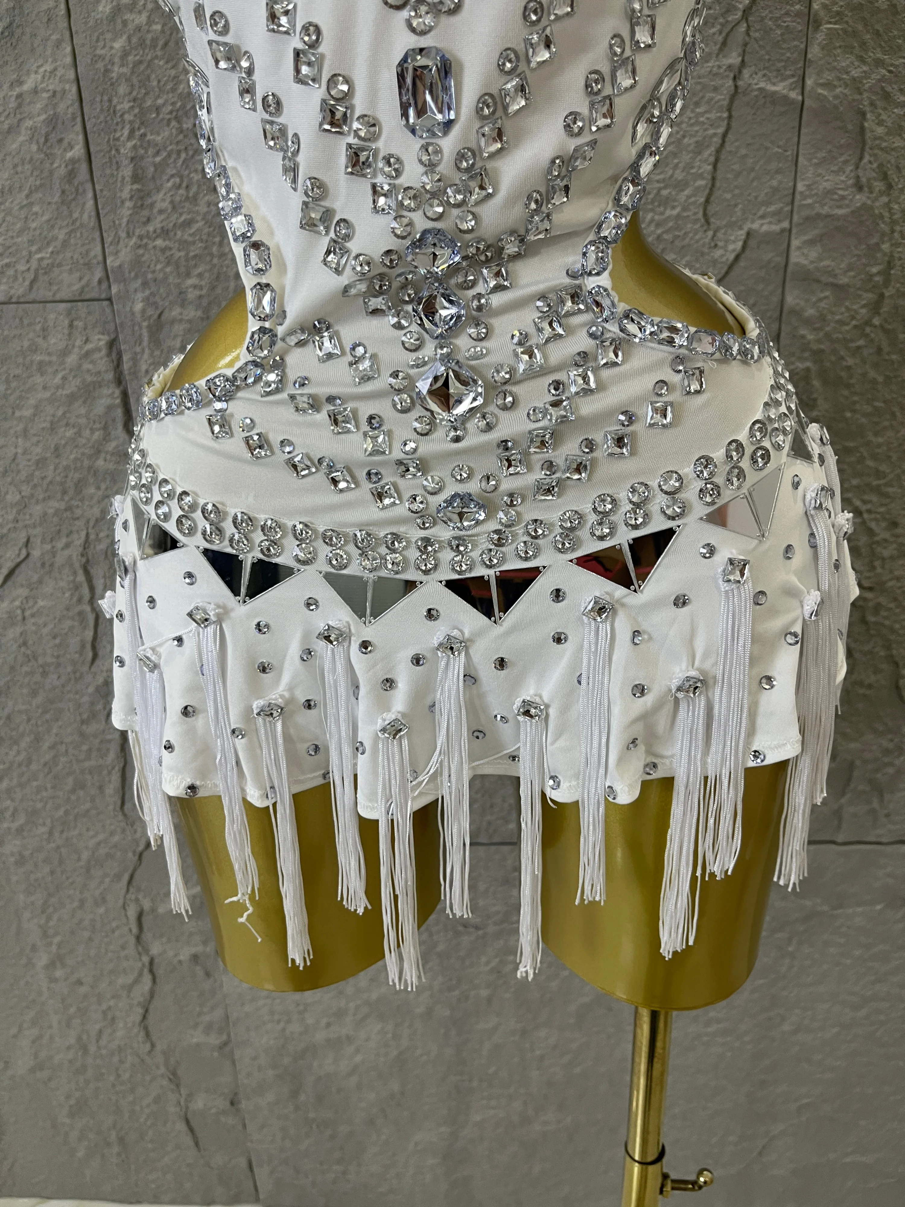 Luxurious White Rhinestone Corset Bodysuit Cutout Waist Tassel Fringe Nightclub Stage Performance Cocktail Party Evening Party
Luxurious White Rhinestone Corset Bodysuit Cutout Waist Tassel Fringe Nightclub Stage Performance Cocktail Party Evening Party