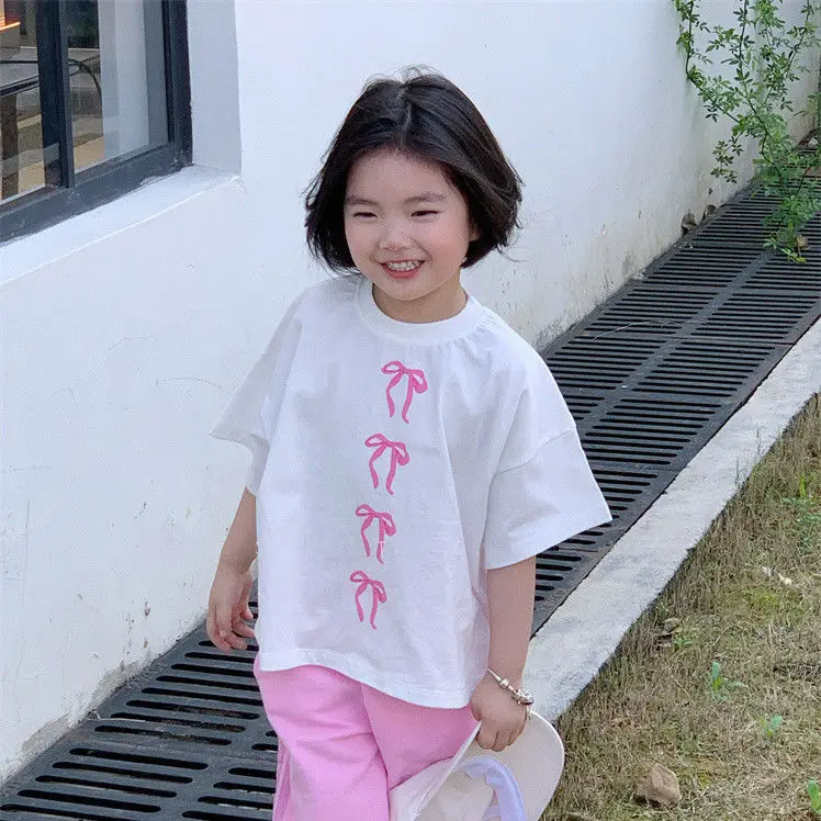 Korean Style Bow Printed Short Sleeved T Shirt for Girls in Summer Fashionable Sweet and Cute Top for Korean Style Girls
Korean Style Bow Printed Short Sleeved T Shirt for Girls in Summer Fashionable Sweet and Cute Top for Korean Style Girls