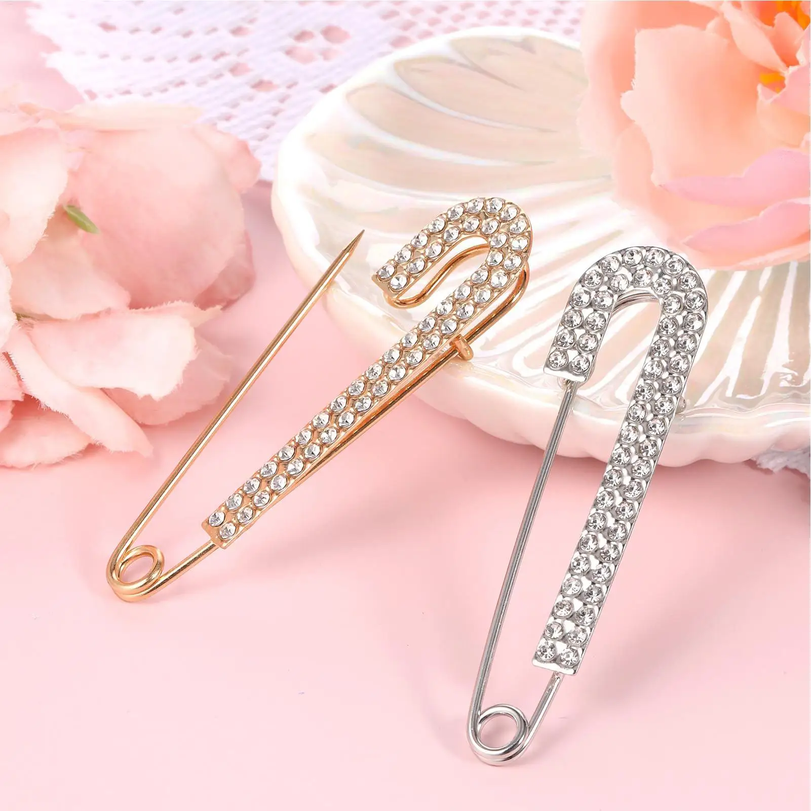 Silver Tone Rhinestone Safety Pin Silver Buckle Jewelry Large Brooch Luxurious Safety Clothing Pin for Scarf Women Shiny Fashion
Silver Tone Rhinestone Safety Pin Silver Buckle Jewelry Large Brooch Luxurious Safety Clothing Pin for Scarf Women Shiny Fashion