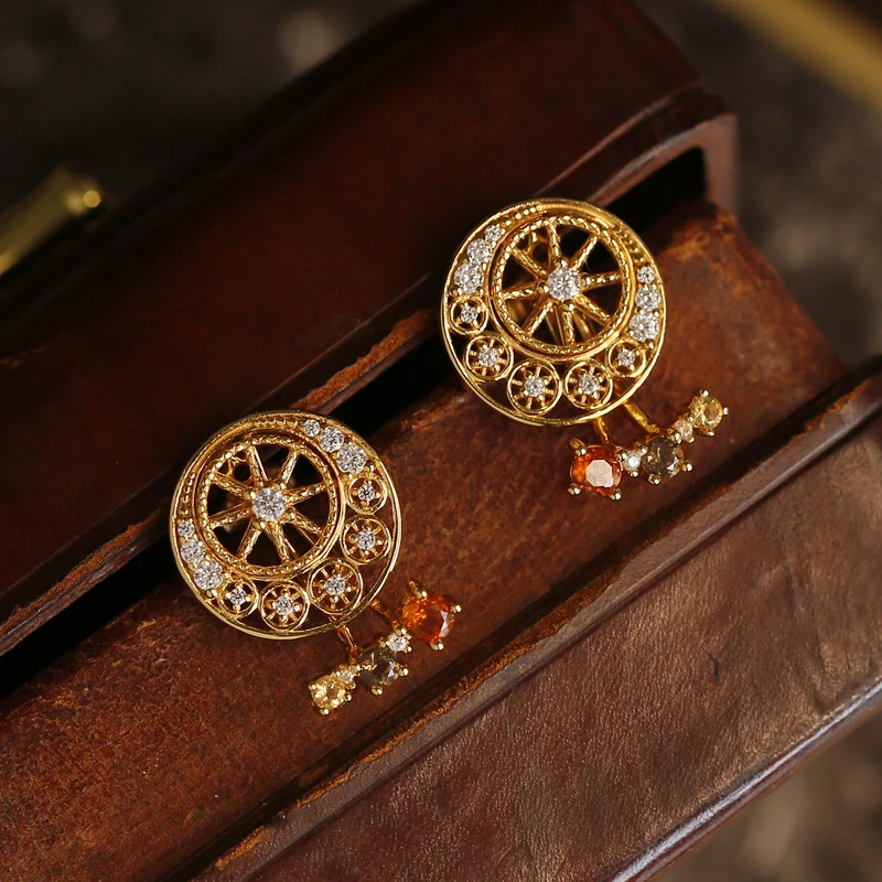 Assembled Stud Earrings Sterling Silver Fanta Stone Retro Temperament Exquisite Niche
Assembled Stud Earrings Sterling Silver Fanta Stone Retro Temperament Exquisite Niche