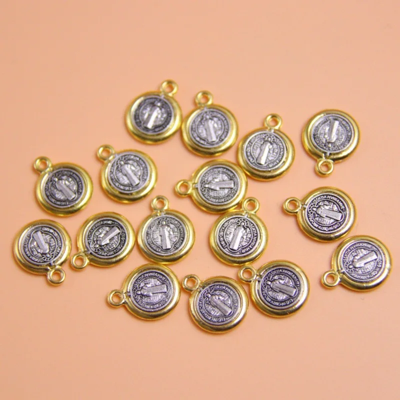 20 Pieces Wholdsale Retro Metallic Religious Jesus Medal Pendant Jewelry Accessories Classic Design
20 Pieces Wholdsale Retro Metallic Religious Jesus Medal Pendant Jewelry Accessories Classic Design