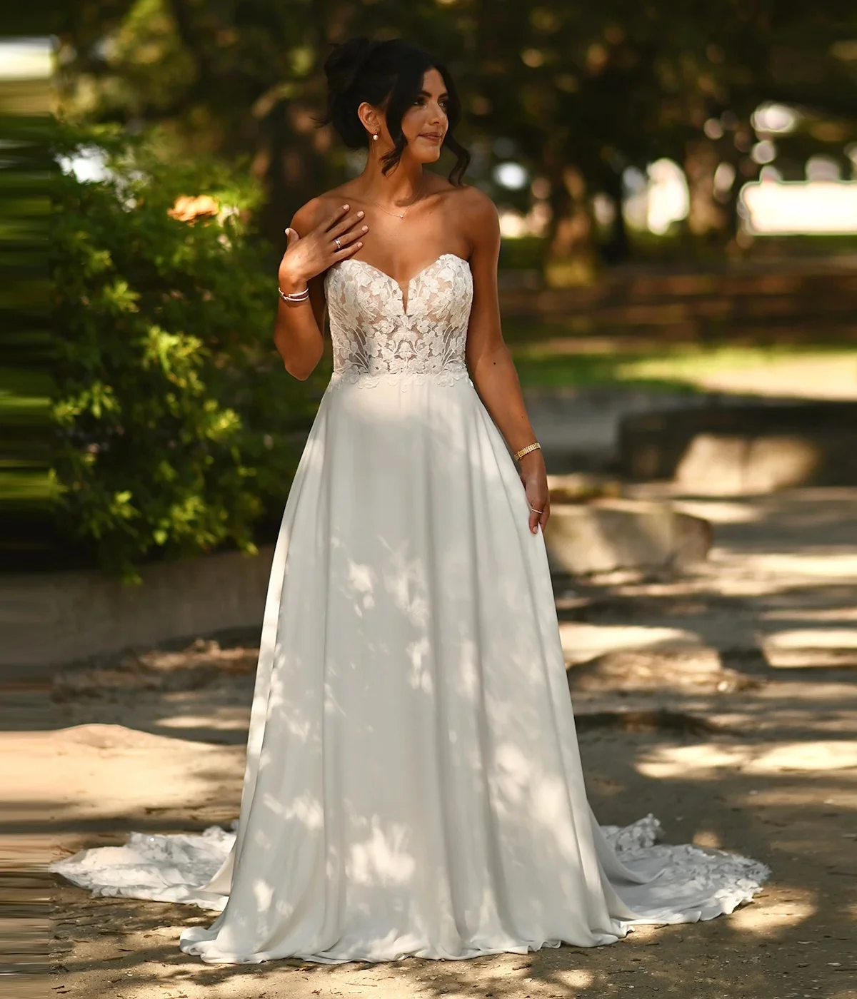 KOYOUN Simpe Strapless Lace A Line Wedding Dresses for Women with Shaped Lace Train Bridal Dress
KOYOUN Simpe Strapless Lace A Line Wedding Dresses for Women with Shaped Lace Train Bridal Dress