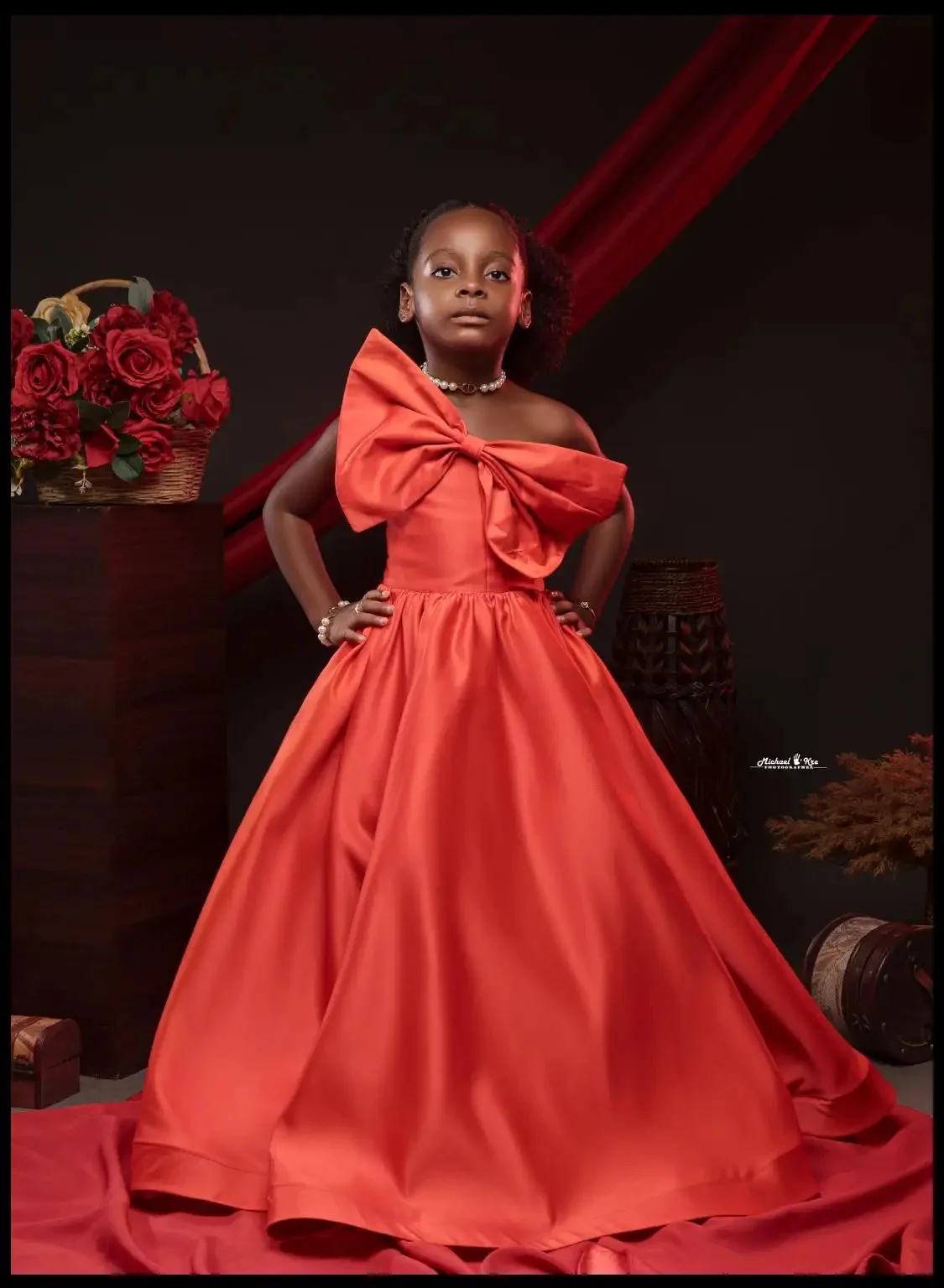Customized Red Flower Girl Dresses For Wedding One Shoulder Satin With Bow Floor Length Kids Birthday Party Formal Banquet Gown
Customized Red Flower Girl Dresses For Wedding One Shoulder Satin With Bow Floor Length Kids Birthday Party Formal Banquet Gown