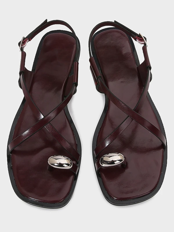 Fashionable Metal Flat Bottom Sandals Women's Summer Casual Slip-On Roman Style Clog Shoes Anti-Slip Low Cut PU Lined Sandals
Fashionable Metal Flat Bottom Sandals Women's Summer Casual Slip-On Roman Style Clog Shoes Anti-Slip Low Cut PU Lined Sandals