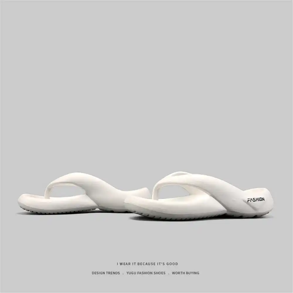 Мягкие домашние тапочки на тонком каблуке с двумя ремешками для мужчин, сандалии, мужские теннисные кроссовки, спортивная обувь, особые модели Sapatenos
Мягкие домашние тапочки на тонком каблуке с двумя ремешками для мужчин, сандалии, мужские теннисные кроссовки, спортивная обувь, особые модели Sapatenos