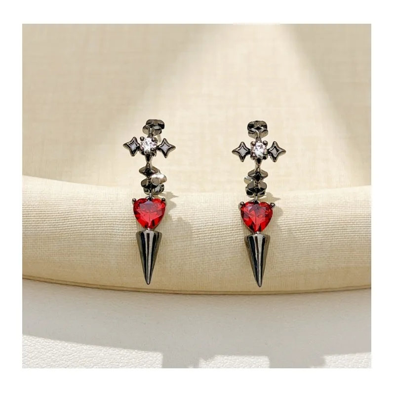 Light Luxury High-end Cross Earrings Gothic Dark Niche Pendant Earrings
Light Luxury High-end Cross Earrings Gothic Dark Niche Pendant Earrings