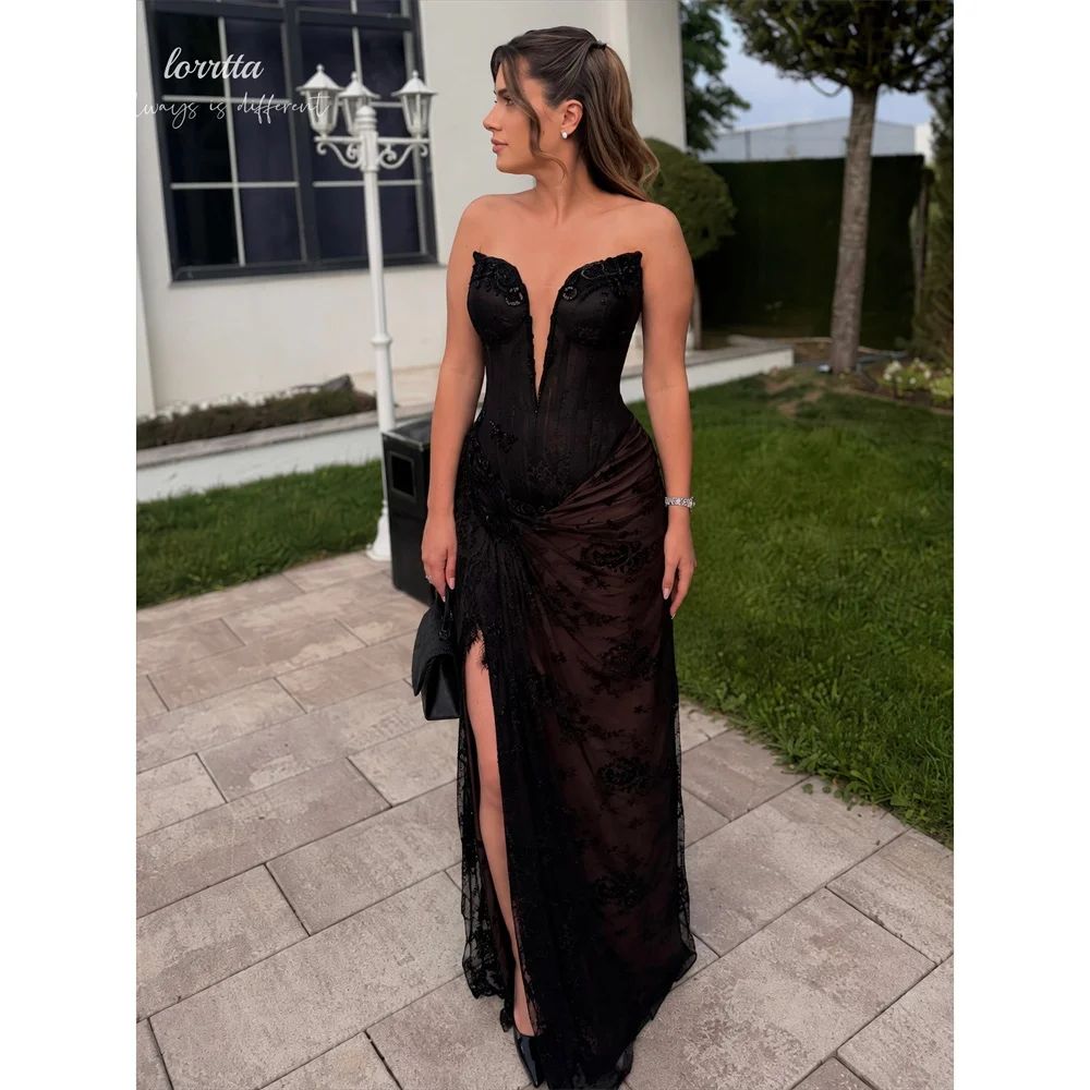 Lorrtta Lace Strapless Black Mermaid Formal Evening Gown Deep V-Neckline Floral Overlay Ruched Waist Detail High Side Customized
Lorrtta Lace Strapless Black Mermaid Formal Evening Gown Deep V-Neckline Floral Overlay Ruched Waist Detail High Side Customized