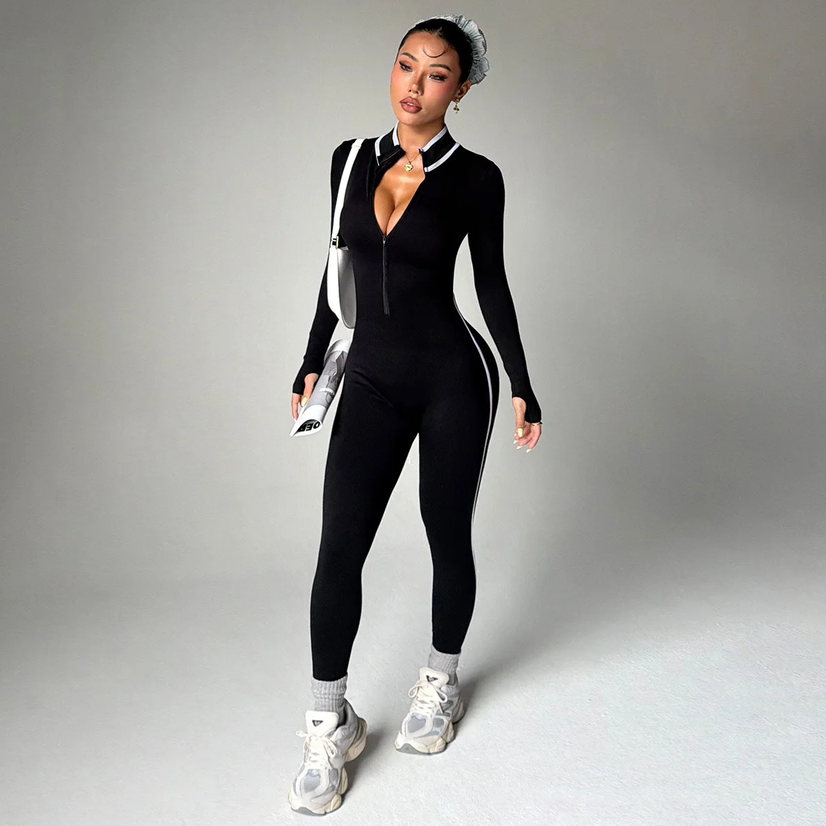 Женские комбинезоны, цельный костюм на молнии с длинными рукавами, комплект для йоги, тренажерный зал, одежда для тренировок с эффектом пуш-ап, боди для фитнеса, спортивная одежда, спортивный костюм
Женские комбинезоны, цельный костюм на молнии с длинными рукавами, комплект для йоги, тренажерный зал, одежда для тренировок с эффектом пуш-ап, боди для фитнеса, спортивная одежда, спортивный костюм
