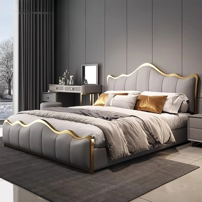 High-end modern light luxury style leather bed, master and secondary bedroom wedding simple Italian thin bedside
High-end modern light luxury style leather bed, master and secondary bedroom wedding simple Italian thin bedside