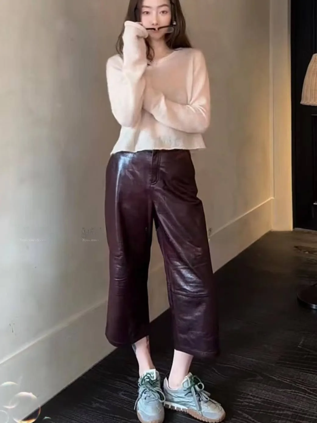 High-End eepskin Casual High-Waist Wide-Leg Pants Women's Autumn Winter Loose Fit Trousers with Big kets mat Sle
High-End eepskin Casual High-Waist Wide-Leg Pants Women's Autumn Winter Loose Fit Trousers with Big kets mat Sle