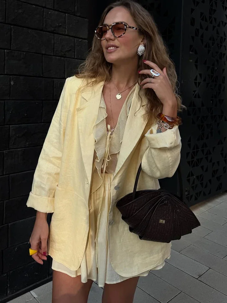Long Sleeve Women's Blazer Suit Fashion Yellow Button Lapel Coat Loose Fit Turn Down Collar Chic High Street Daily Office Wear
Long Sleeve Women's Blazer Suit Fashion Yellow Button Lapel Coat Loose Fit Turn Down Collar Chic High Street Daily Office Wear