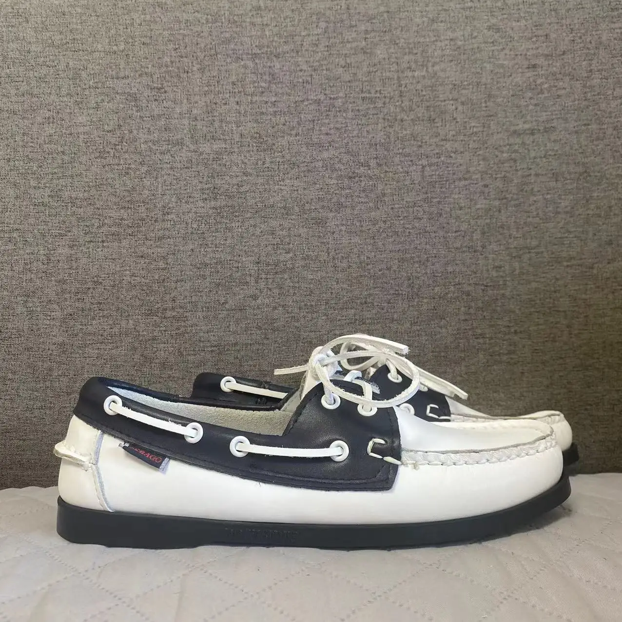 SEBAGO HOMME HANDMADE GENUINE LEATHER DOCKSIDES CLASSIC BOAT SHOES AB129
SEBAGO HOMME HANDMADE GENUINE LEATHER DOCKSIDES CLASSIC BOAT SHOES AB129