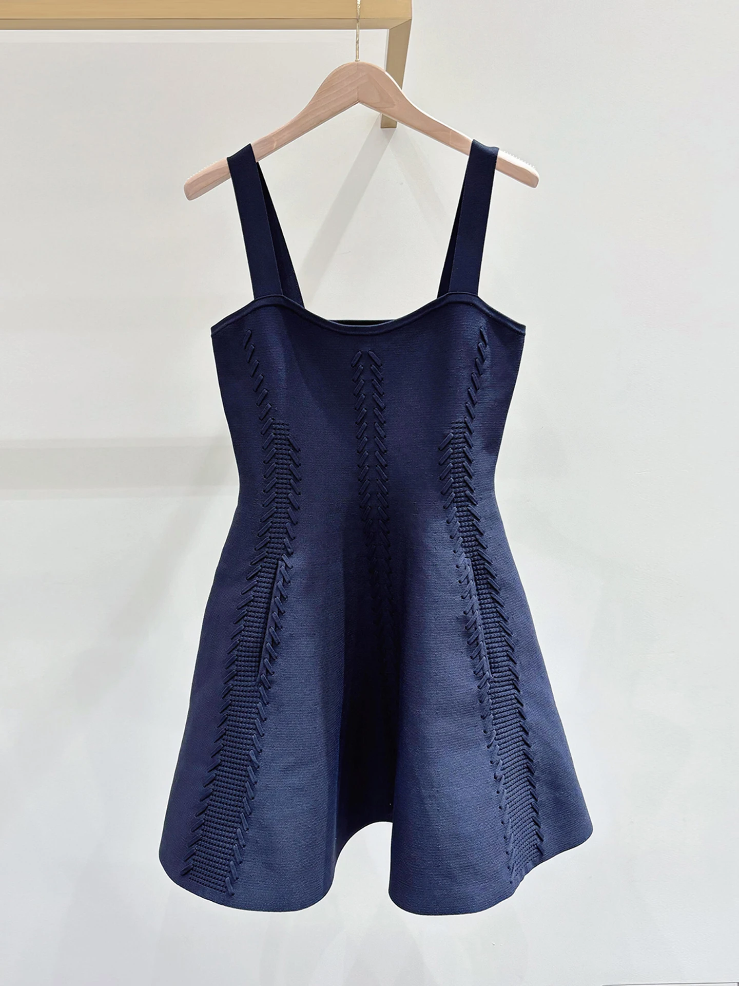 M Home Nan You High End Women's Summer Design Sensation Waist Cinching Knitted Halter Dress Commute Simple Style High Waist
M Home Nan You High End Women's Summer Design Sensation Waist Cinching Knitted Halter Dress Commute Simple Style High Waist