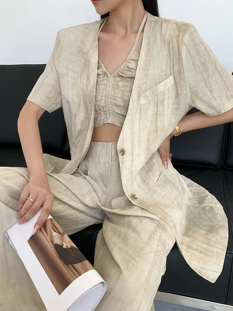 Новый китайский льняной костюм-двойка: брюки с широкими штанинами и футболка, модный комплект для повседневной носки, V-образный вырез...
Новый китайский льняной костюм-двойка: брюки с широкими штанинами и футболка, модный комплект для повседневной носки, V-образный вырез...