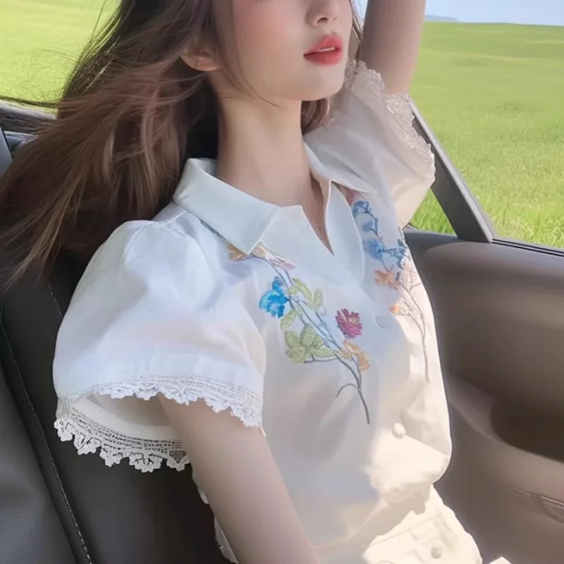 Sweet White Lace Puff Sleeve Summer Blouse Flower Embroidery Luxury Button Up Shirts Polo Collar Lapel Shirt Elegant Women Tops
Sweet White Lace Puff Sleeve Summer Blouse Flower Embroidery Luxury Button Up Shirts Polo Collar Lapel Shirt Elegant Women Tops