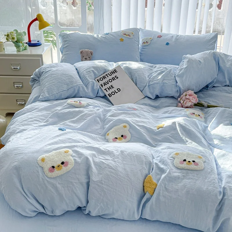 Комплект постельного белья из 100% хлопка без добавок, с вышивкой, для односпальной кровати, для общежития, из трех предметов, высокая плотность, теплый.
Комплект постельного белья из 100% хлопка без добавок, с вышивкой, для односпальной кровати, для общежития, из трех предметов, высокая плотность, теплый.