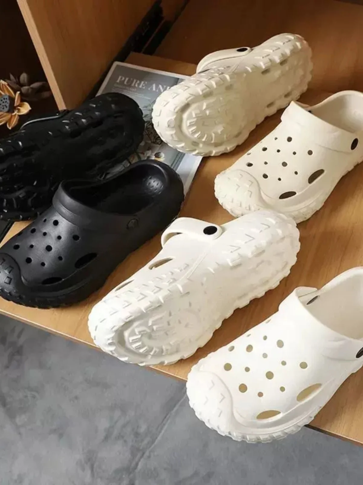 Zero Burden Hole Hole Shoes Tire Design Anti-Slip Head Cover Slippers Summer Thick Bottom Heightening Casual Breathable Flat ...
Zero Burden Hole Hole Shoes Tire Design Anti-Slip Head Cover Slippers Summer Thick Bottom Heightening Casual Breathable Flat ...