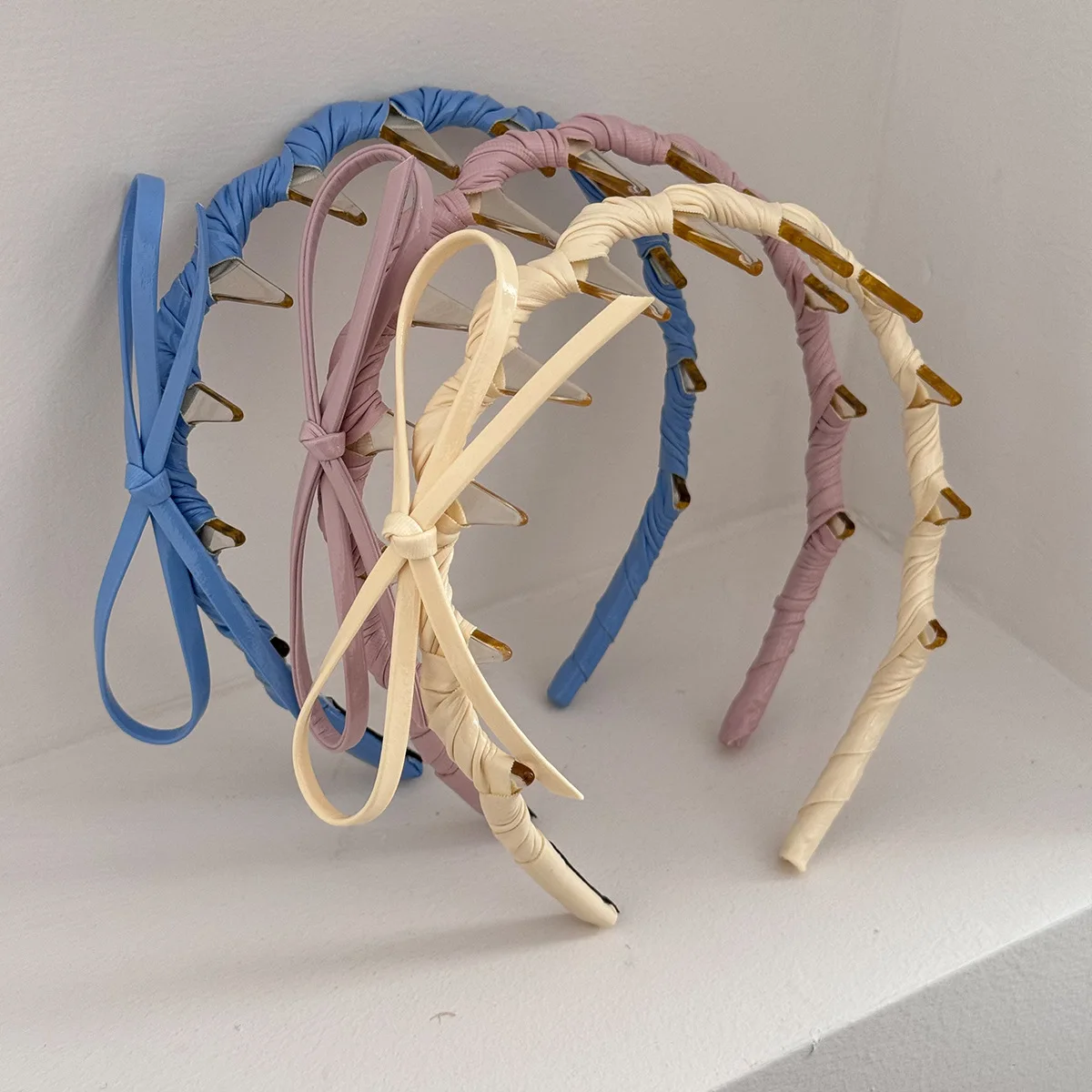 Korean hair accessories headbands for girls women band bow fascinator Designer Hoops vintage 2025 ribbon sweets leading fashion
Korean hair accessories headbands for girls women band bow fascinator Designer Hoops vintage 2025 ribbon sweets leading fashion