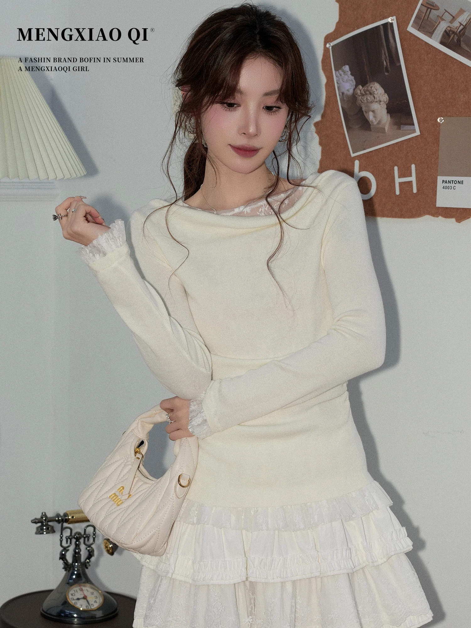 Meng Xiaoqi Pure Lace Long Sve Base irt Women's Early Spring Slim Fit Hanging Collar Knitted Sweater Inner Wear
Meng Xiaoqi Pure Lace Long Sve Base irt Women's Early Spring Slim Fit Hanging Collar Knitted Sweater Inner Wear