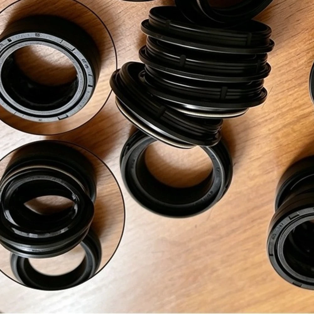 48 58 48x58x11 48*58*11 Dirtbike Parts Front Fork Dust Oil Seal For KAWASAKI KX125 KX250 KX250F KLX450R KXE450F For Honda CR125
48 58 48x58x11 48*58*11 Dirtbike Parts Front Fork Dust Oil Seal For KAWASAKI KX125 KX250 KX250F KLX450R KXE450F For Honda CR125