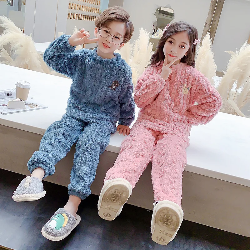 Girls Boys Pajama Suit Winter Pullover and Pants Soft Children's Sleepwear Long Sleeve Warm Flannel Sleeping Clothing
Girls Boys Pajama Suit Winter Pullover and Pants Soft Children's Sleepwear Long Sleeve Warm Flannel Sleeping Clothing