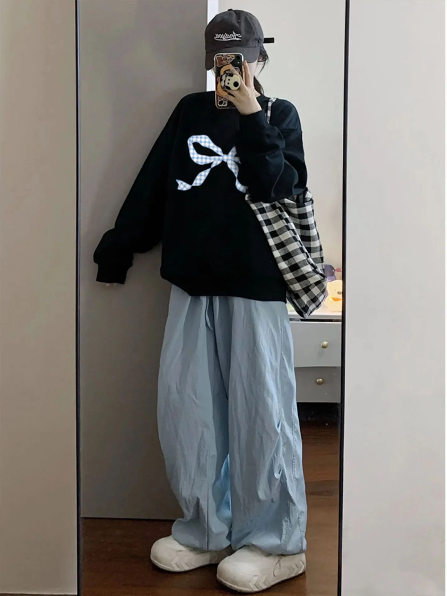 Trendy Plaid Bow Knot round Neck Korean Style Women's Sweatshirt Heavyweight New Arrival Autumn Seasonal Top Korean Version
Trendy Plaid Bow Knot round Neck Korean Style Women's Sweatshirt Heavyweight New Arrival Autumn Seasonal Top Korean Version