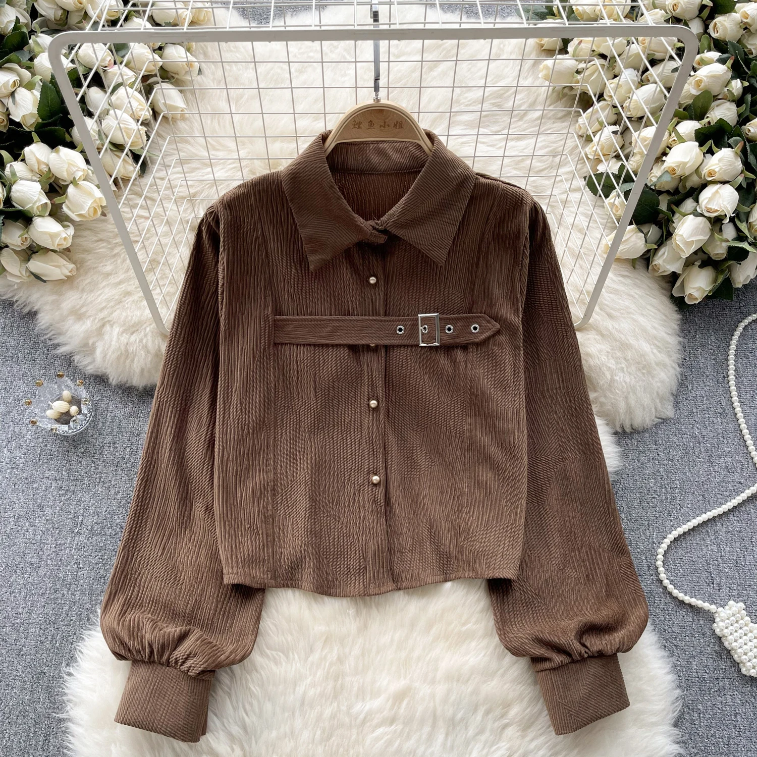 Corduroy Women Blouses Shirts Vintage Design Single Breasted Turn-down Collar Long Sleeve Tops Fashion Solid Female Shirt
Corduroy Women Blouses Shirts Vintage Design Single Breasted Turn-down Collar Long Sleeve Tops Fashion Solid Female Shirt