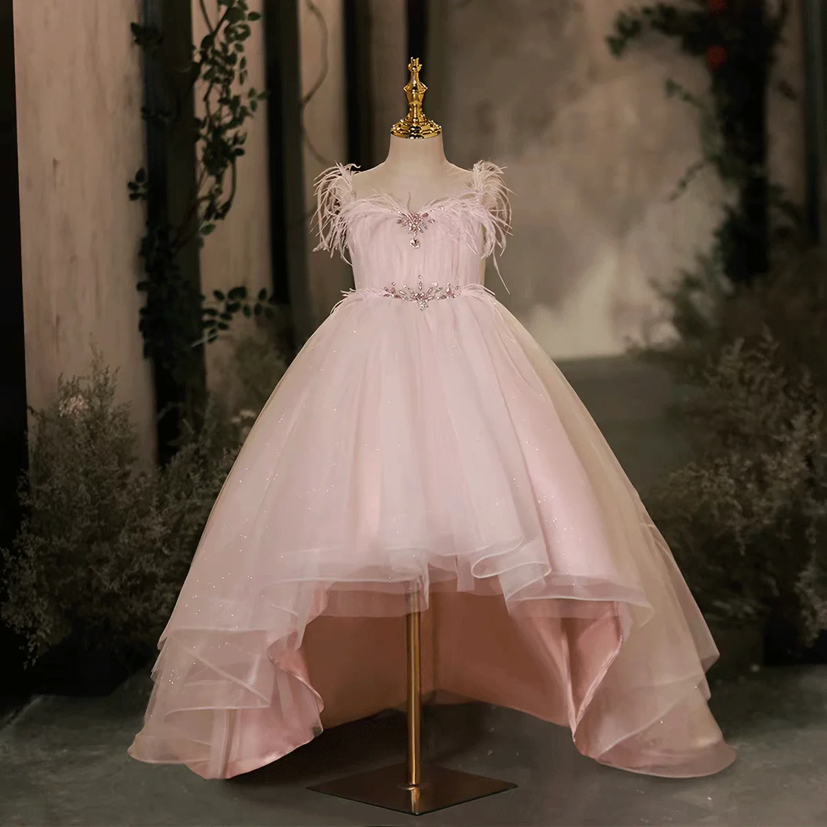 Jill Wish J616 Luxury Pink High Low Princess Dress Feather Off Shoulder Crystal Bodice Tulle Gown Girls Wedding Party Pageant
Jill Wish J616 Luxury Pink High Low Princess Dress Feather Off Shoulder Crystal Bodice Tulle Gown Girls Wedding Party Pageant