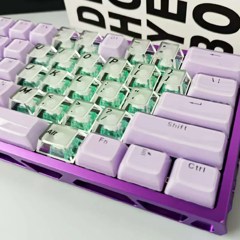 136 key full set of purple crystal keycaps two-color injection molding ABS keycaps four-sided transparent customized mechanical
136 key full set of purple crystal keycaps two-color injection molding ABS keycaps four-sided transparent customized mechanical