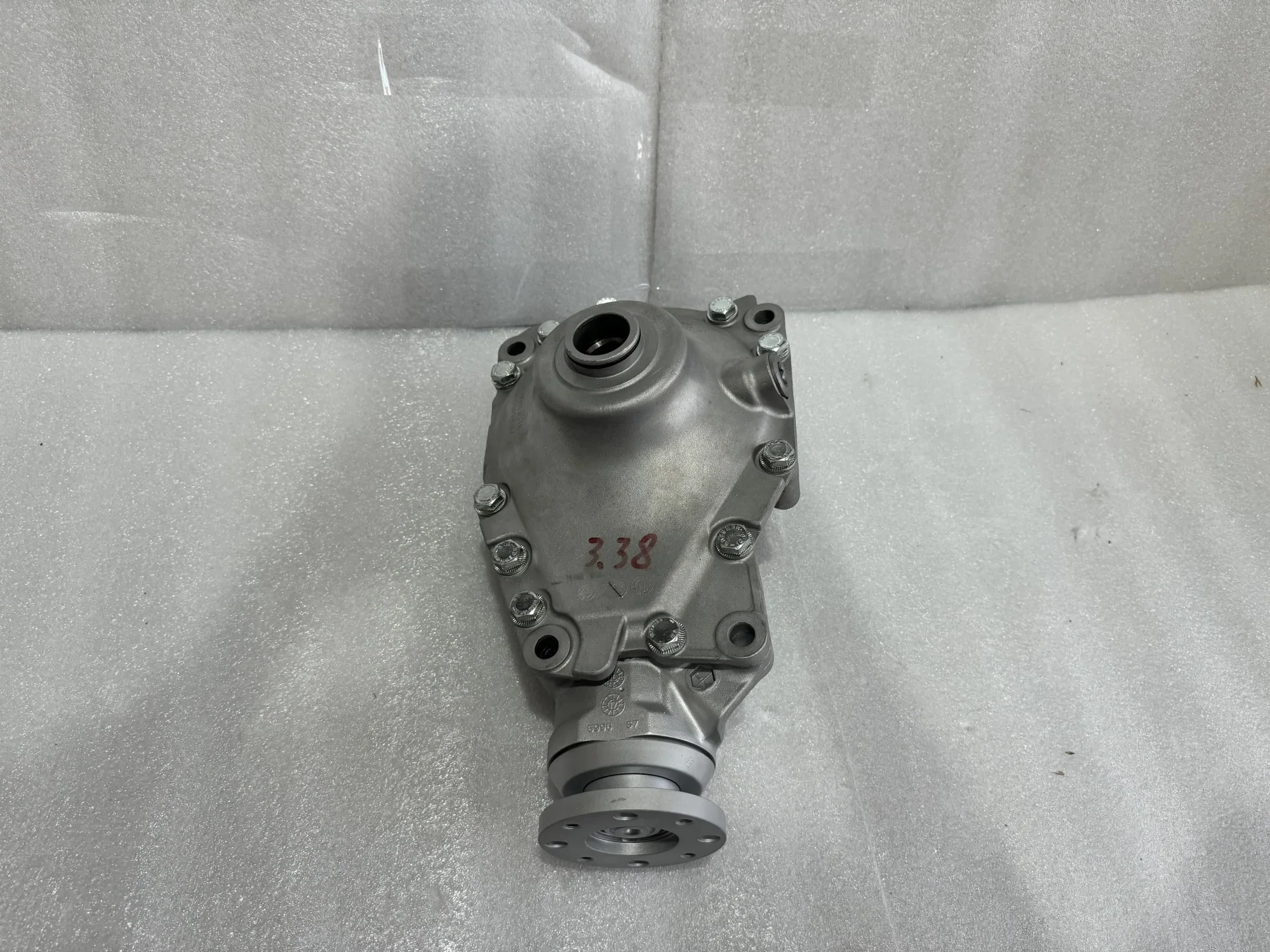 Высококачественный передний дифференциал для BMW X3 F25 X4 F26 (1=3.38) OE: 31507578153 31507578154
Высококачественный передний дифференциал для BMW X3 F25 X4 F26 (1=3.38) OE: 31507578153 31507578154