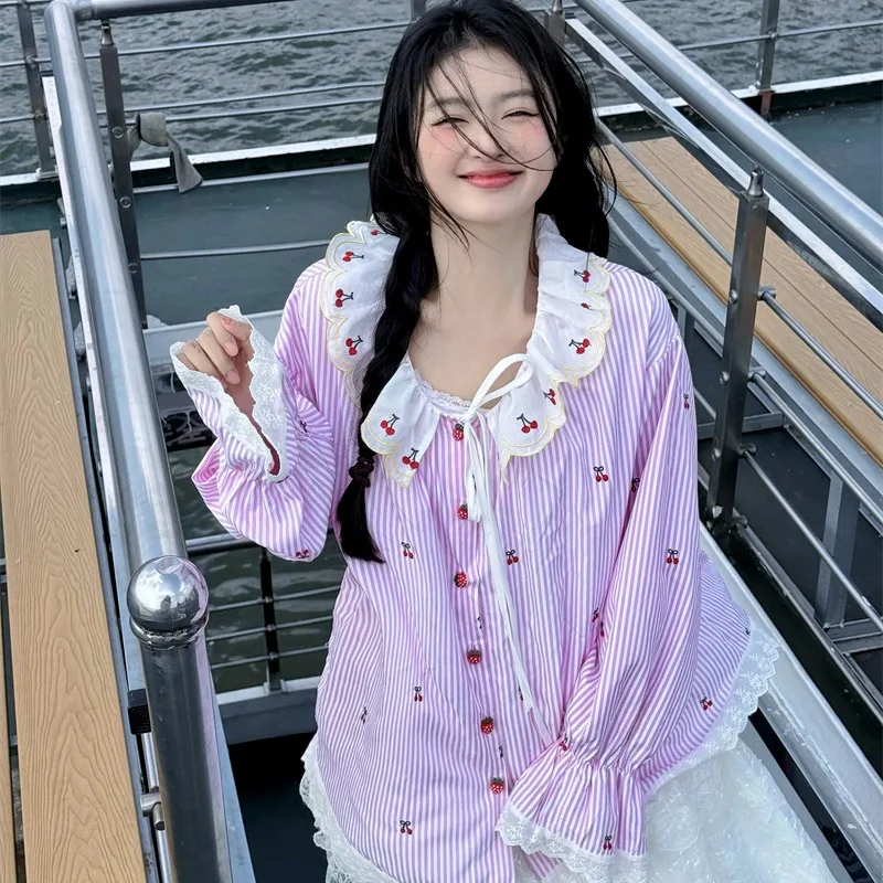 Korean Sweet Style Loose Cherry Embroidery Heavy Work Striped Flared Sleeve Shirt Women's Fashion Petal Collar Spring Summer ...
Korean Sweet Style Loose Cherry Embroidery Heavy Work Striped Flared Sleeve Shirt Women's Fashion Petal Collar Spring Summer ...