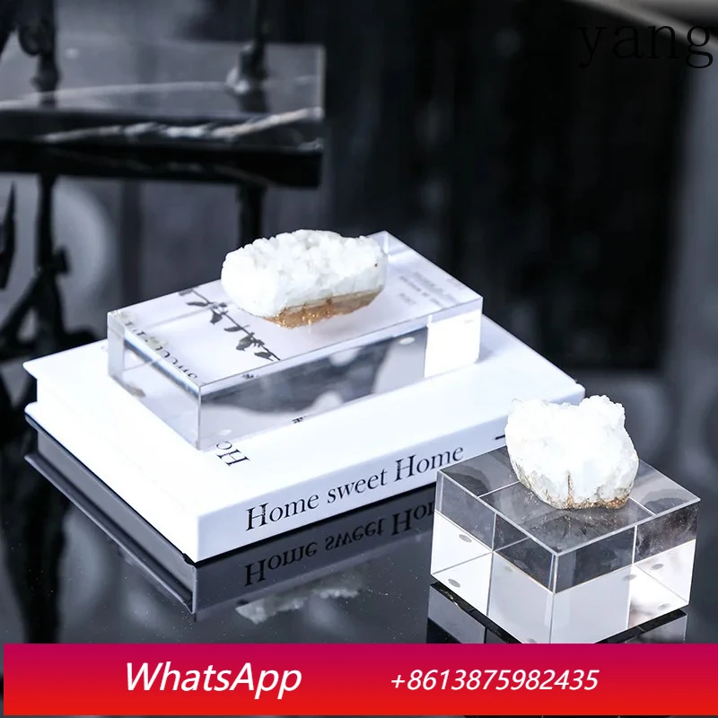 Square transparent crystal base Modern handicraft desktop decoration Creative crystal geometric artwork decoration
Square transparent crystal base Modern handicraft desktop decoration Creative crystal geometric artwork decoration