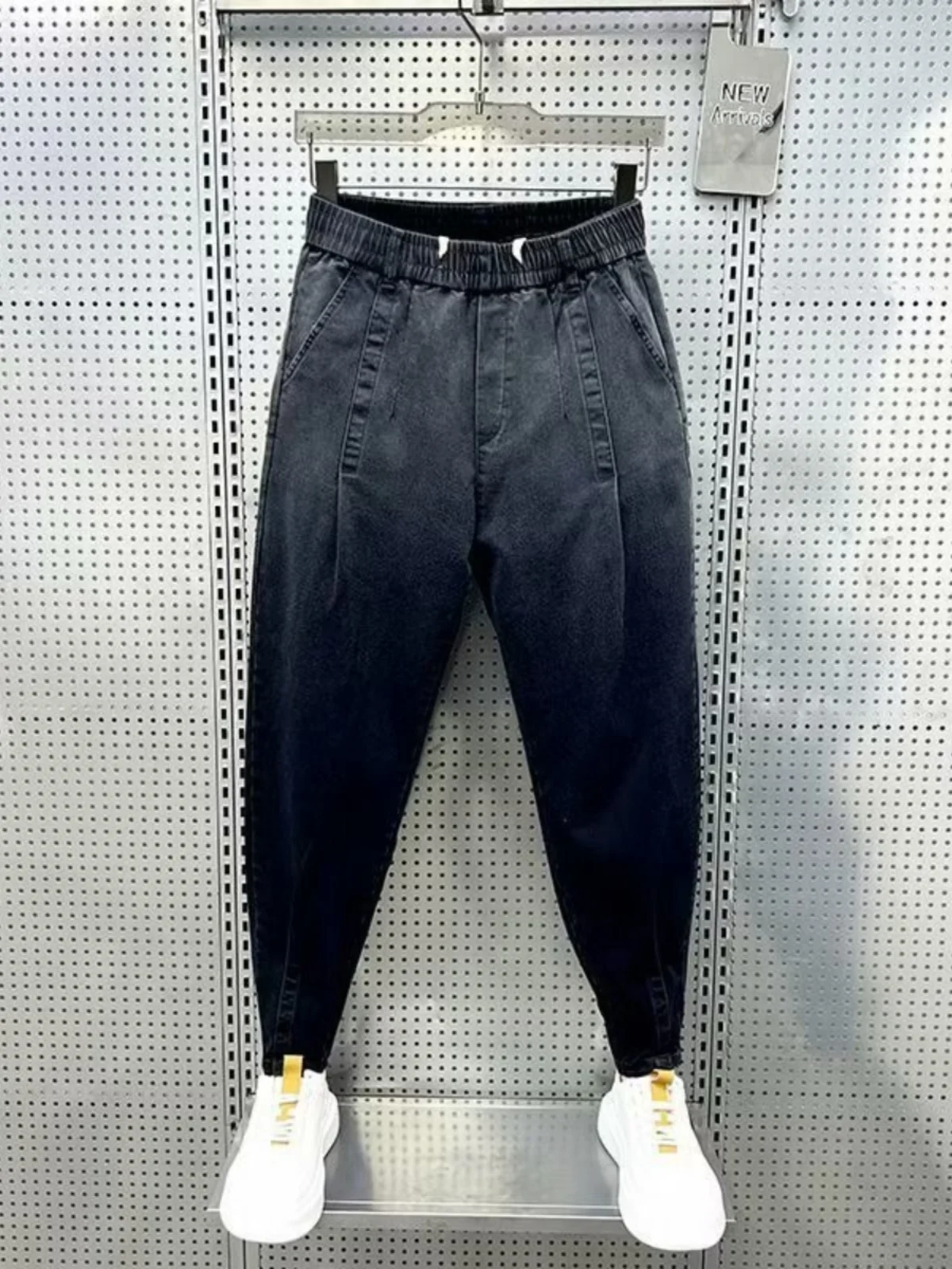 Мужские джинсы Harlan, двухцветные, с высокой талией, с манжетами, повседневные, из хлопкового стрейч-денима, весна-осень, модные
Мужские джинсы Harlan, двухцветные, с высокой талией, с манжетами, повседневные, из хлопкового стрейч-денима, весна-осень, модные