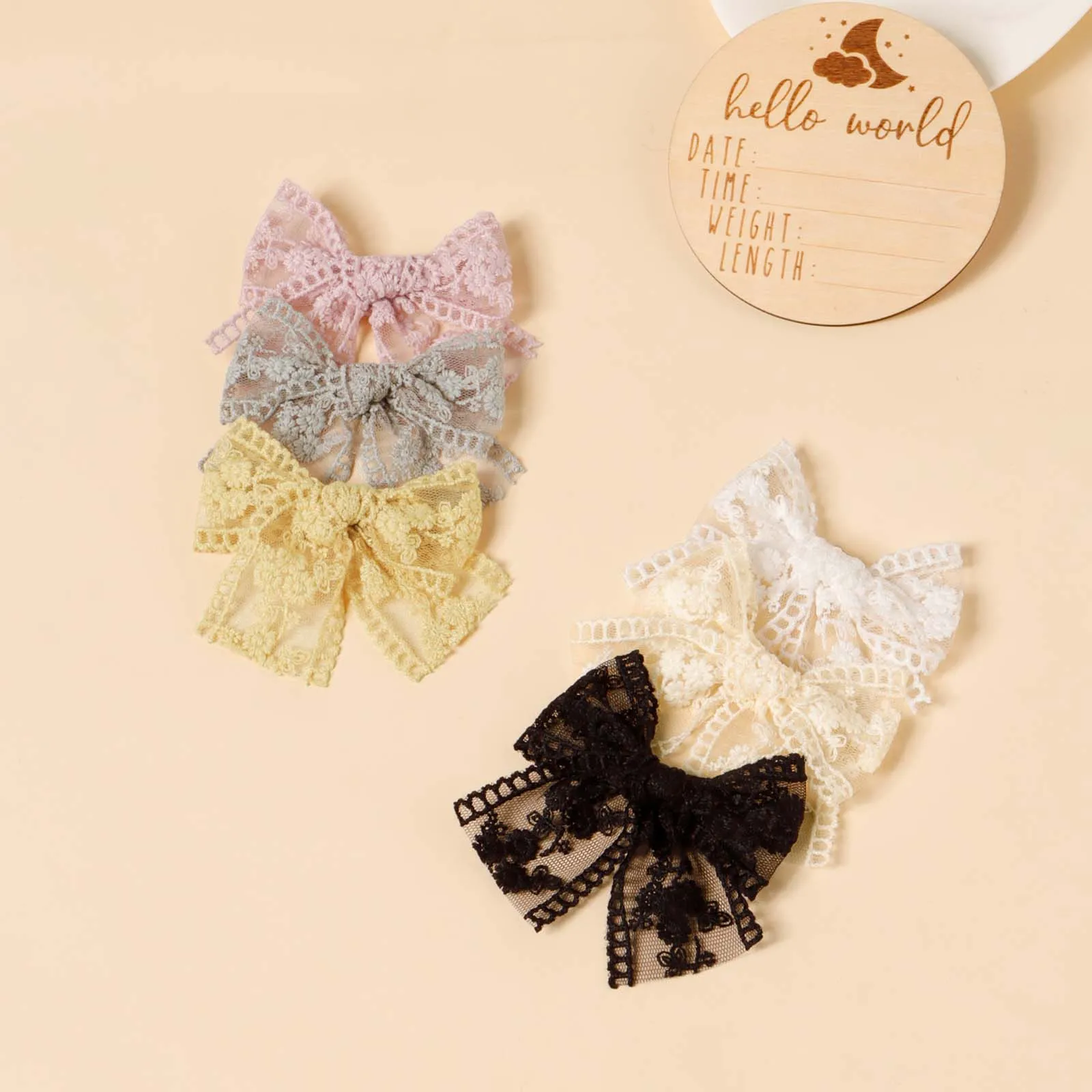 2pcs Lace Embroidery Bow Cloth Clip Baby Cute Combination Hairpin Girl Hair Accessories Children's Shattered Bangs Hair Clip
2pcs Lace Embroidery Bow Cloth Clip Baby Cute Combination Hairpin Girl Hair Accessories Children's Shattered Bangs Hair Clip