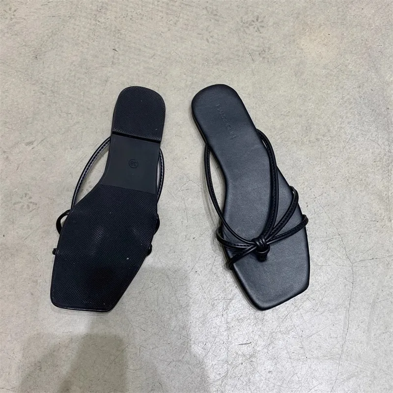 Silver Slippers Shoes Woman 2024 Trend Flat Sandals Flip Flops House Summer Shoes Sale Sandal Female Ladies Slides Elegant
Silver Slippers Shoes Woman 2024 Trend Flat Sandals Flip Flops House Summer Shoes Sale Sandal Female Ladies Slides Elegant
