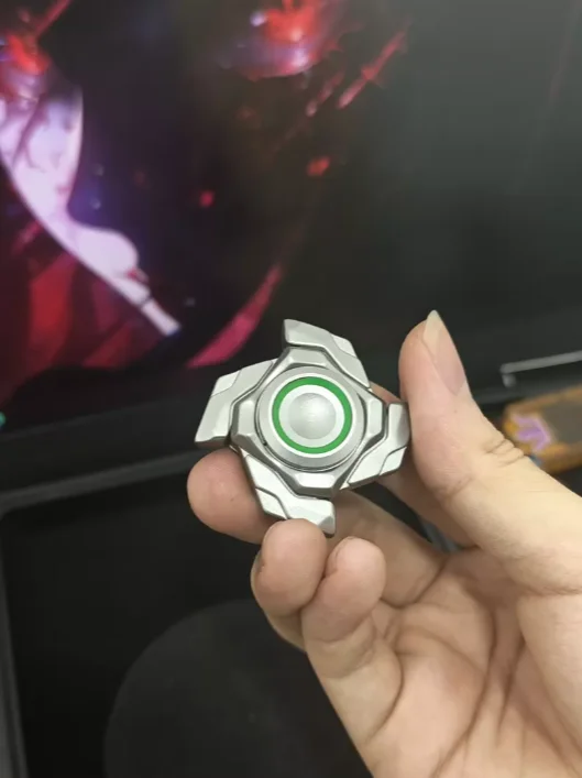 Luminous Stainless Steel Sandblasted Stone Wash Mountain Wind Split Armor Fidget Spinner Garlic QS Hellhound EDC
Luminous Stainless Steel Sandblasted Stone Wash Mountain Wind Split Armor Fidget Spinner Garlic QS Hellhound EDC