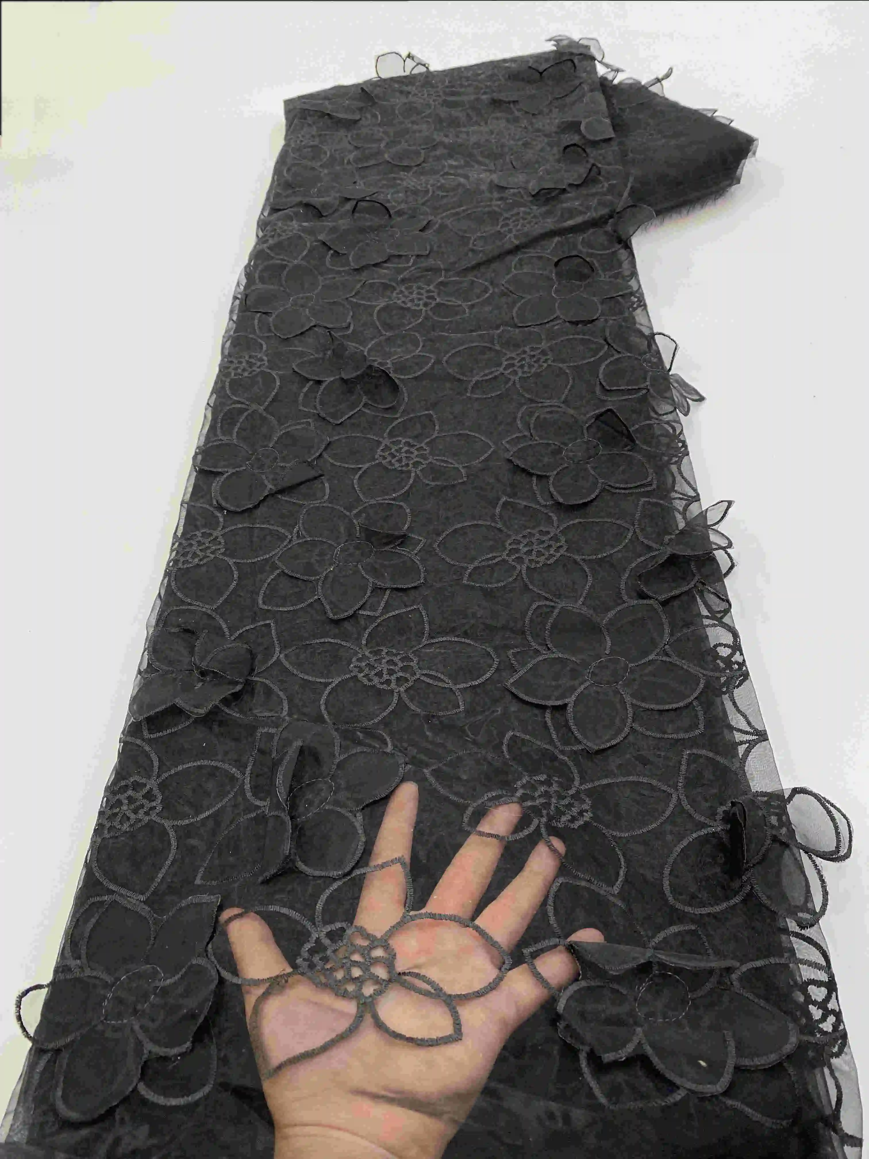 African Lace Fabric 2024 High Quality Nigerian 3D Lace French Net Appliques Embroidery Fabric for Women Dress Sew XZ5798
African Lace Fabric 2024 High Quality Nigerian 3D Lace French Net Appliques Embroidery Fabric for Women Dress Sew XZ5798