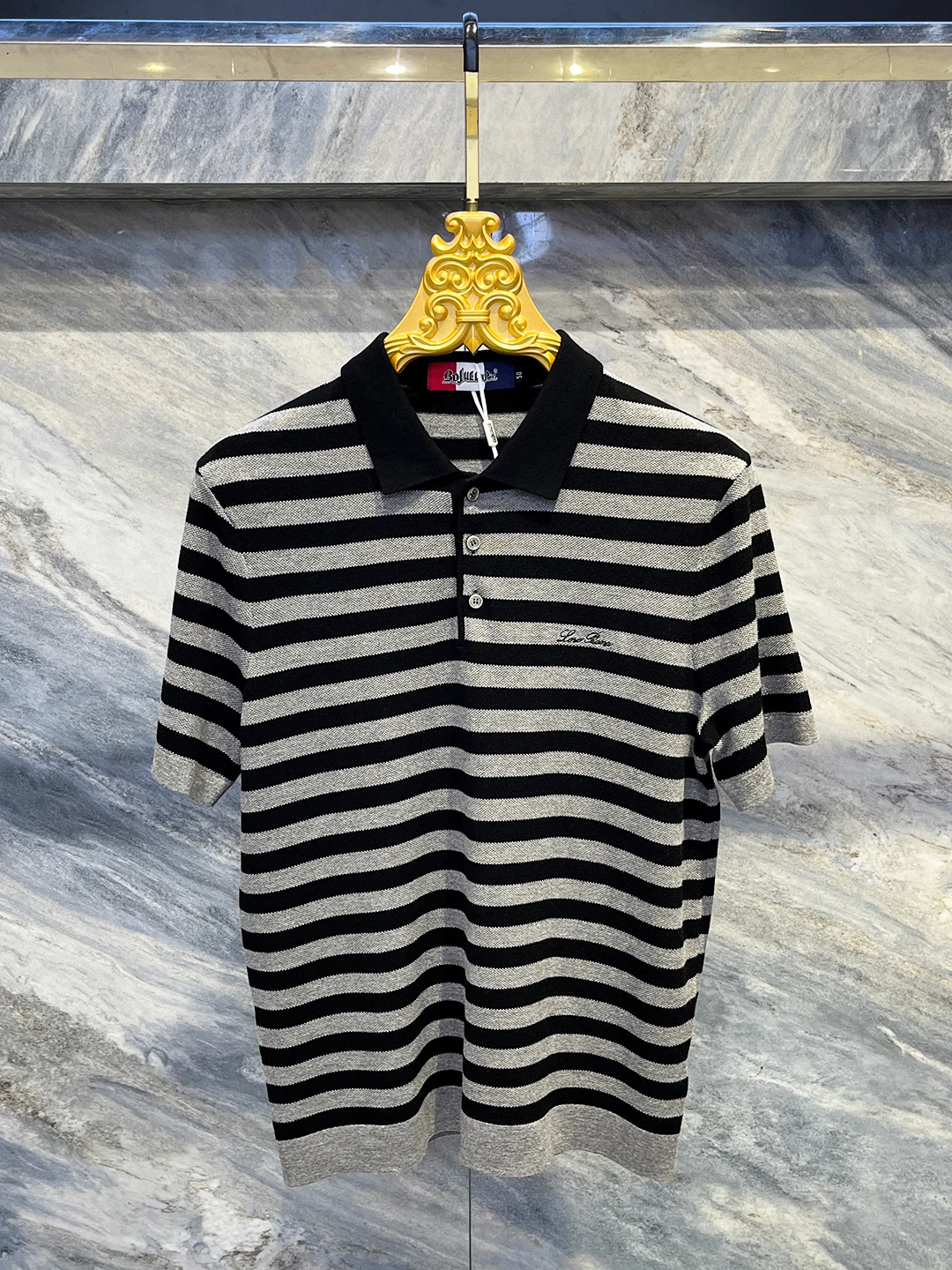 Men's Knitted ort Sve irt Collar Embroidered Label Versatile Simple Daily Wear Stand Fit 2025 Autumn New Sle T-irt
Men's Knitted ort Sve irt Collar Embroidered Label Versatile Simple Daily Wear Stand Fit 2025 Autumn New Sle T-irt