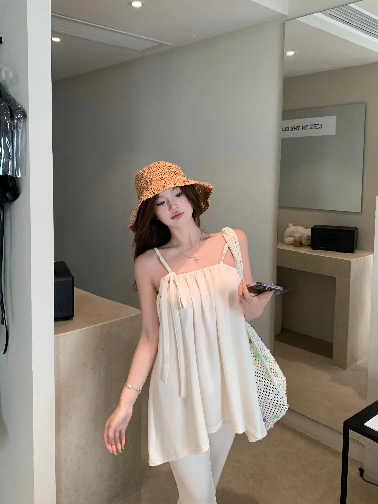 Sexy Strap Vest Top High Waist Flared Pants Casual Summer Set Two Pieces Women's Clothing Loose Fit Casual Wear
Sexy Strap Vest Top High Waist Flared Pants Casual Summer Set Two Pieces Women's Clothing Loose Fit Casual Wear